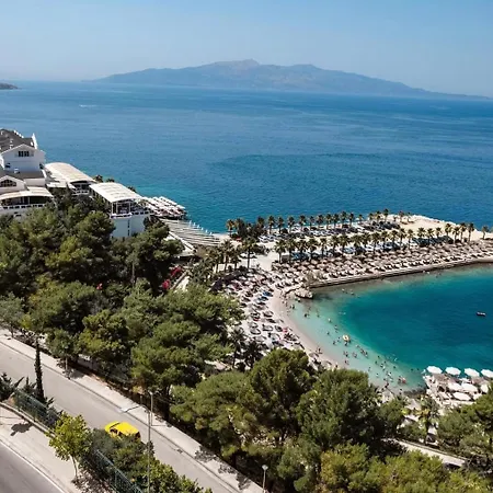 アパート Kual Sarandë