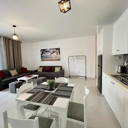 Kual Апартаменты Саранда